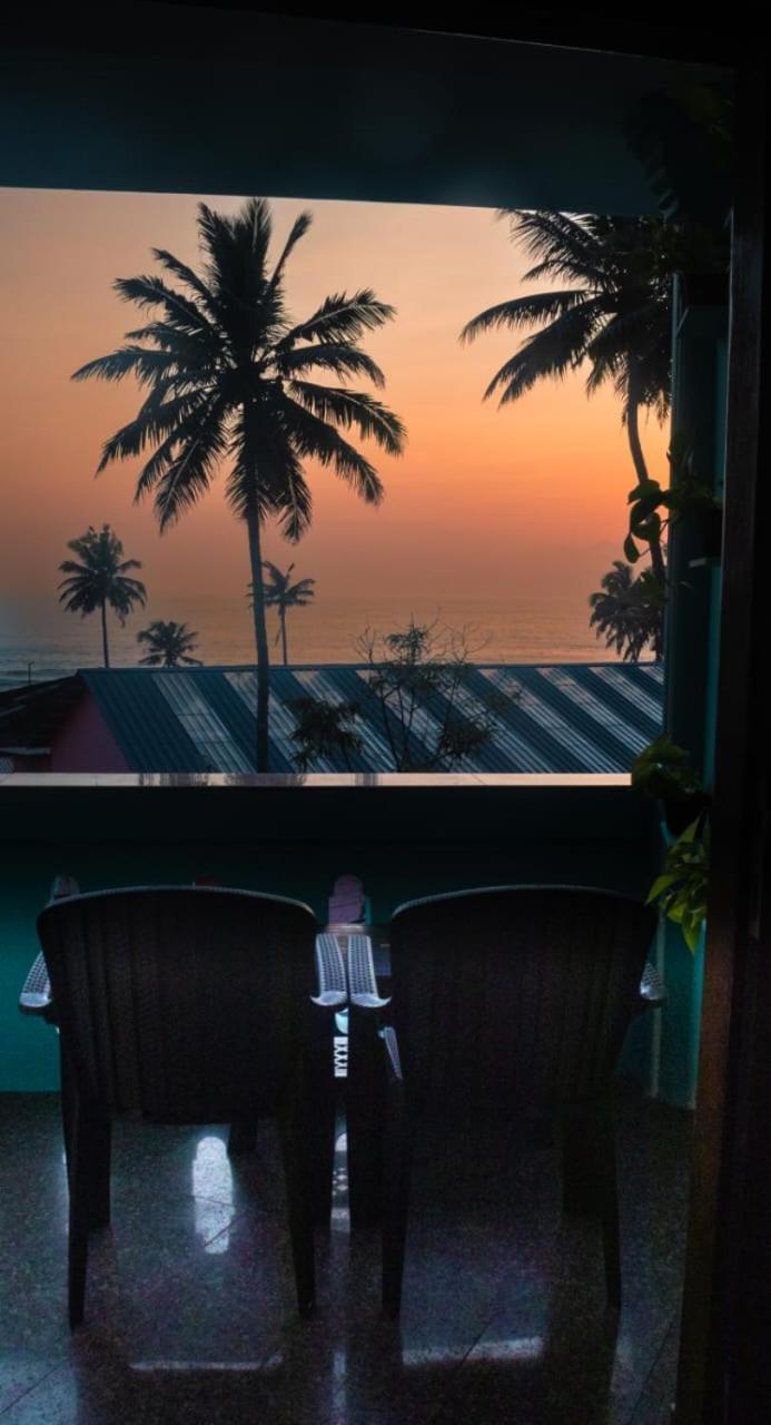 Hotel Surf N Sea Thiruvananthapuram Exterior foto